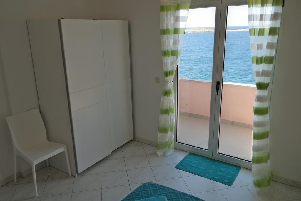 Direkt Am Meer-Apartments Puntaplanka Rogoznica  Exteriér fotografie